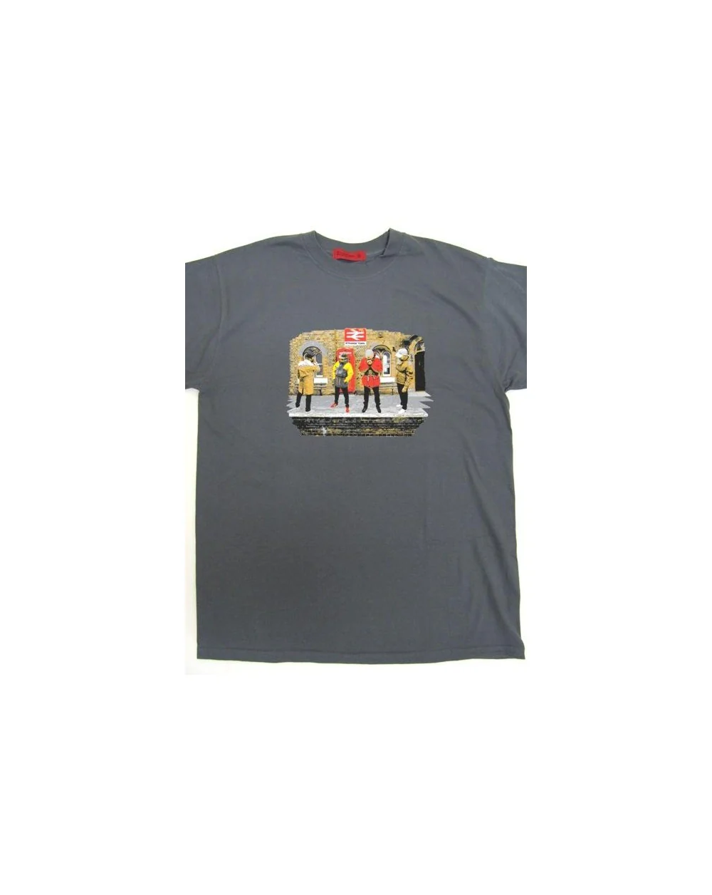 80s Casuals Strange Town T-shirt Dark Grey - Image 2