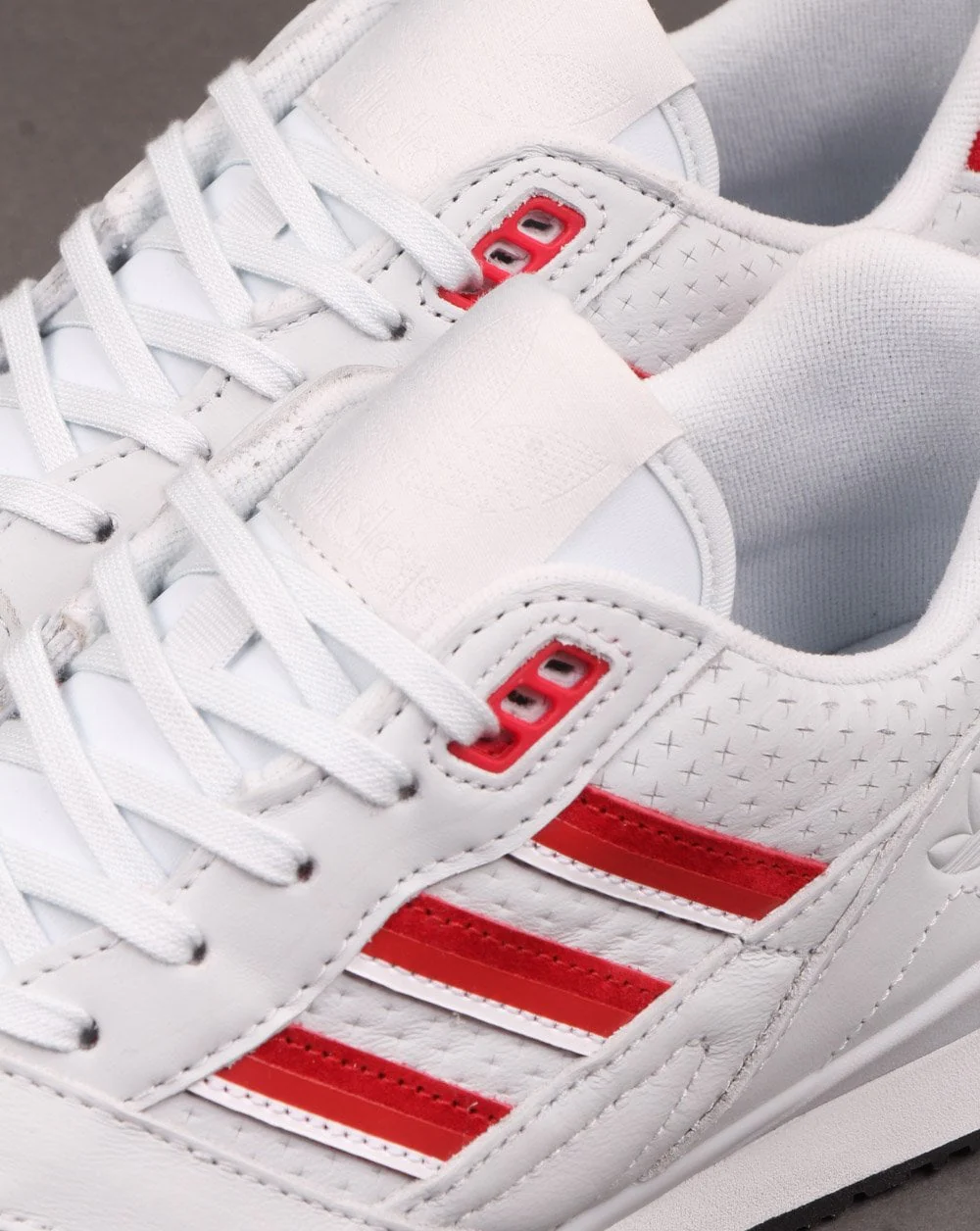 Adidas A.R. Trainer Blue Tint/Scarlet - Image 4