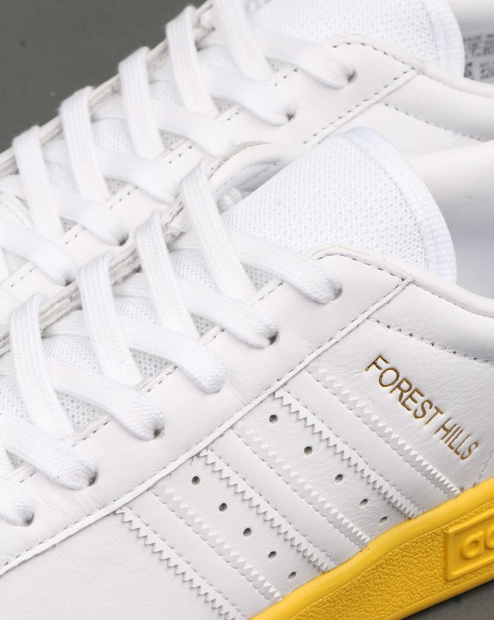 Adidas Forest Hills Trainers White/Yellow - Image 4