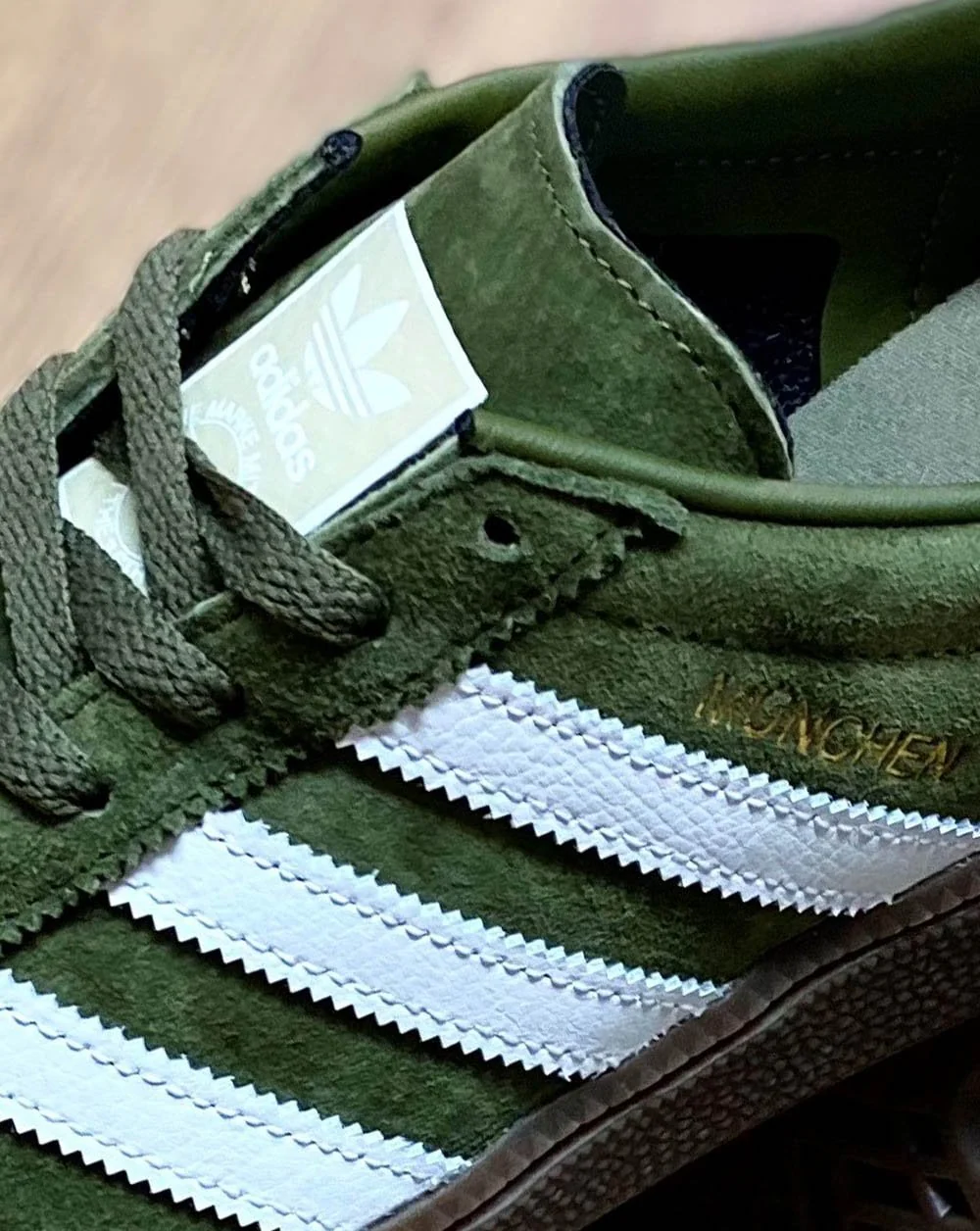 Adidas Munchen Trainers Olive/White - Image 2