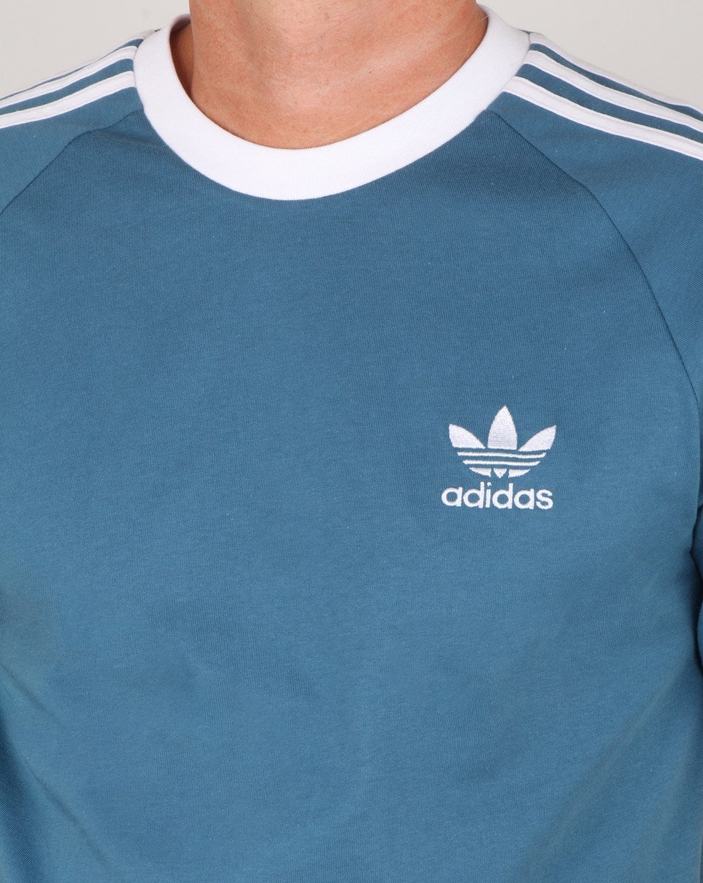 Adidas Originals 3 Stripes T Shirt Blanch Blue - Image 3