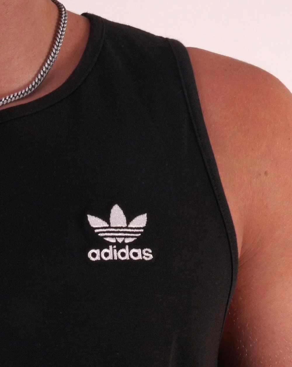 Adidas Originals Essentials Vest Black - Image 2