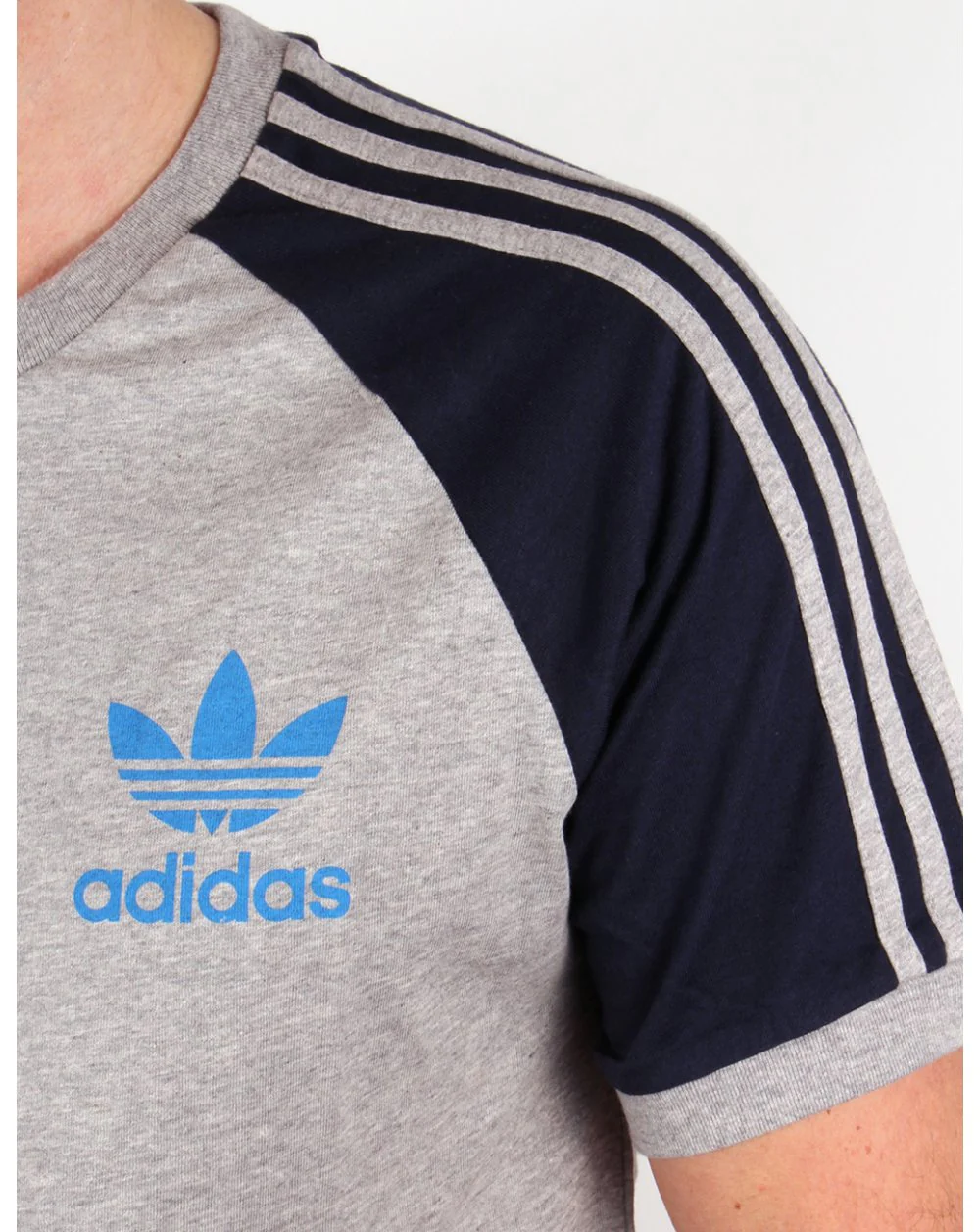 Adidas Originals Retro 3 Stripes T-shirt Heather Grey/navy Blue - Image 3