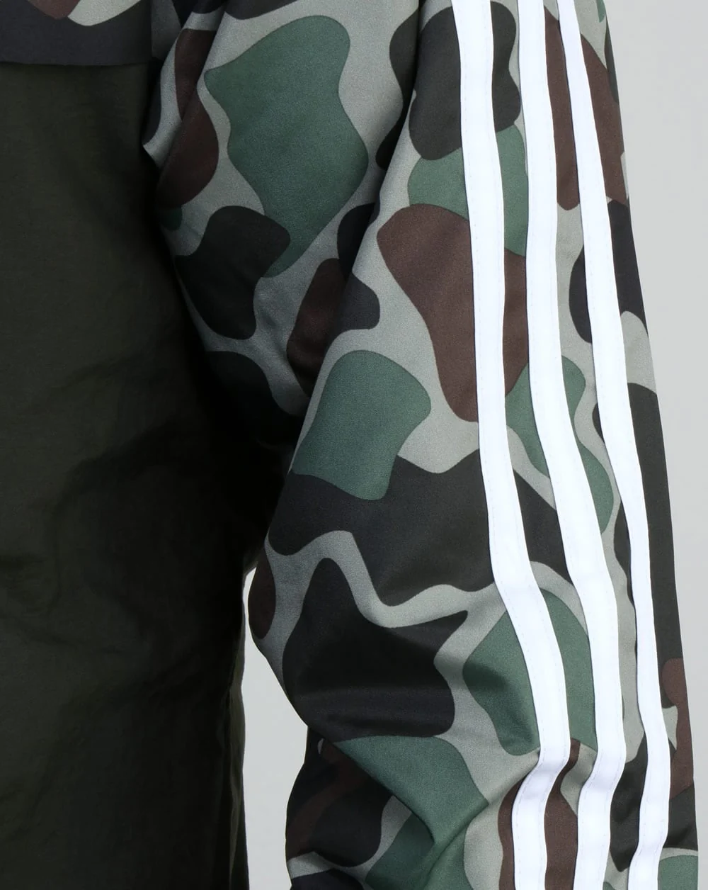 Adidas Originals split khaki Camo Windbreaker - Image 3