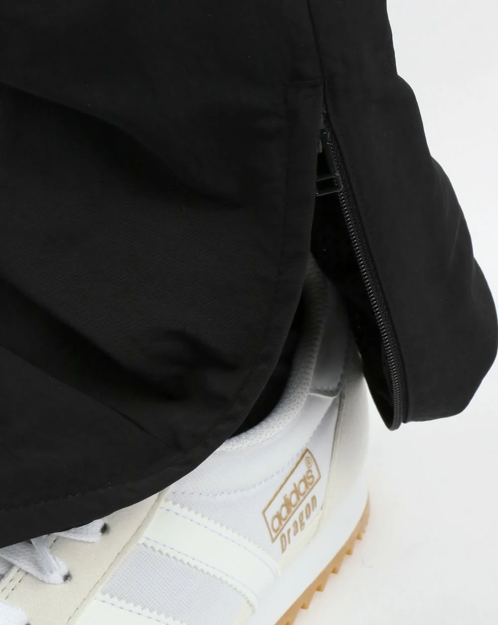 Adidas Originals Tnt Tape Wind Pants Black/white - Image 4