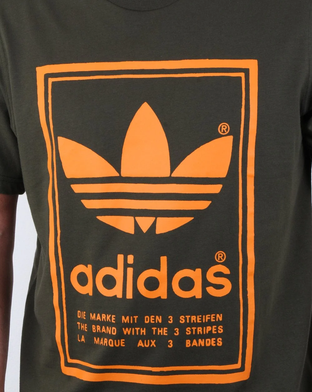 Adidas Originals Vintage T Shirt Night Cargo - Image 2