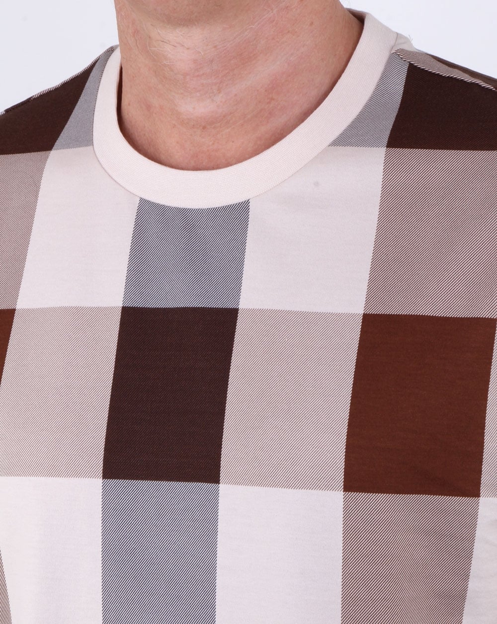 Aquascutum Kenneth Large Club Check T Shirt Vicuna - Image 2