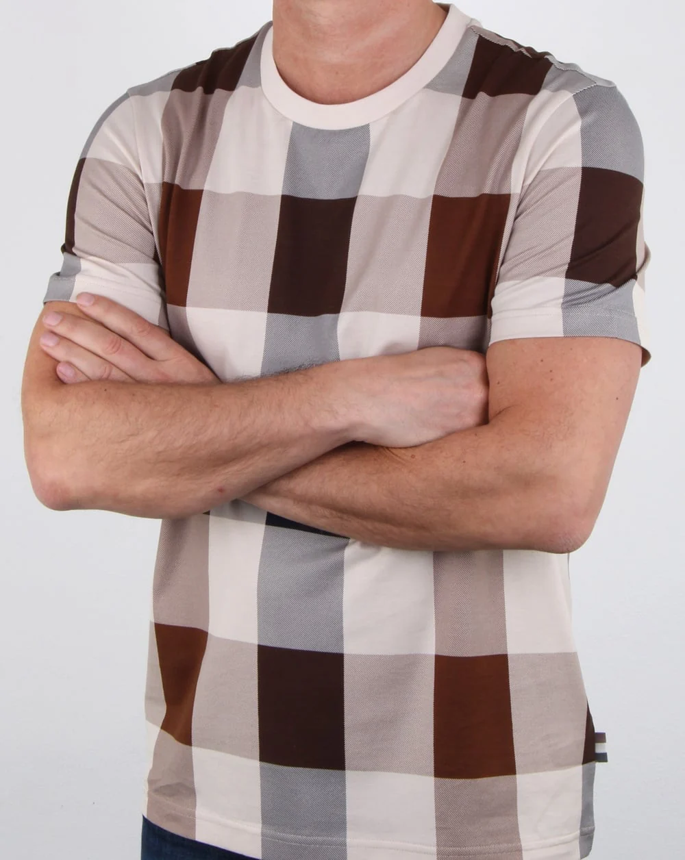 Aquascutum Kenneth Large Club Check T Shirt Vicuna - Image 3