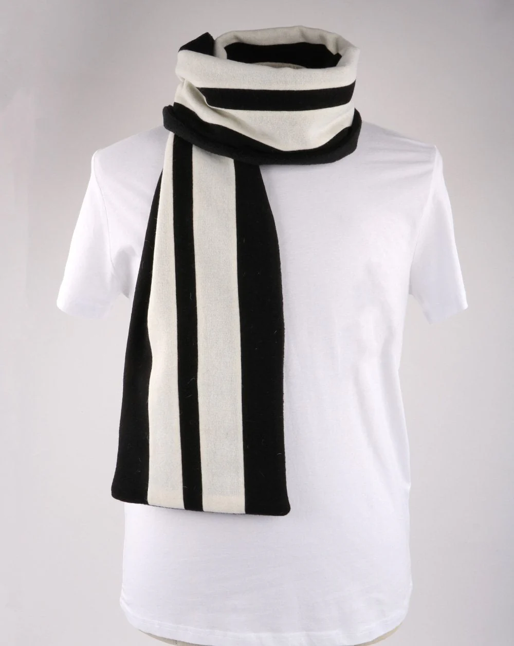Campion Wool Scarf Black/white