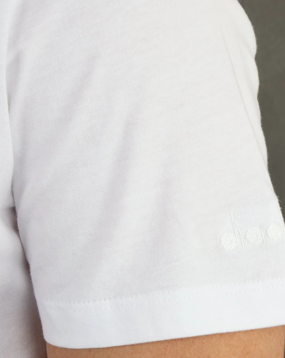 Diadora Logo T-shirt White Big Logo - Image 3