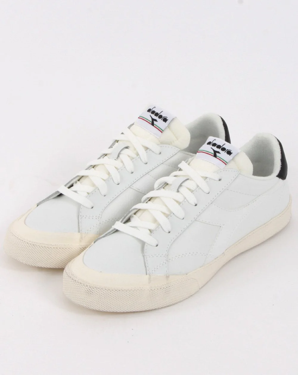 Diadora Melody Leather Distressed Trainer White/Black - Image 2