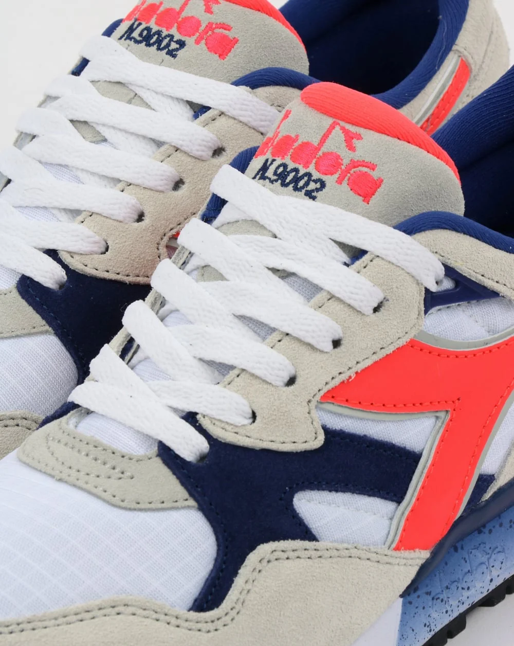 Diadora N9002 Trainers White - Image 4