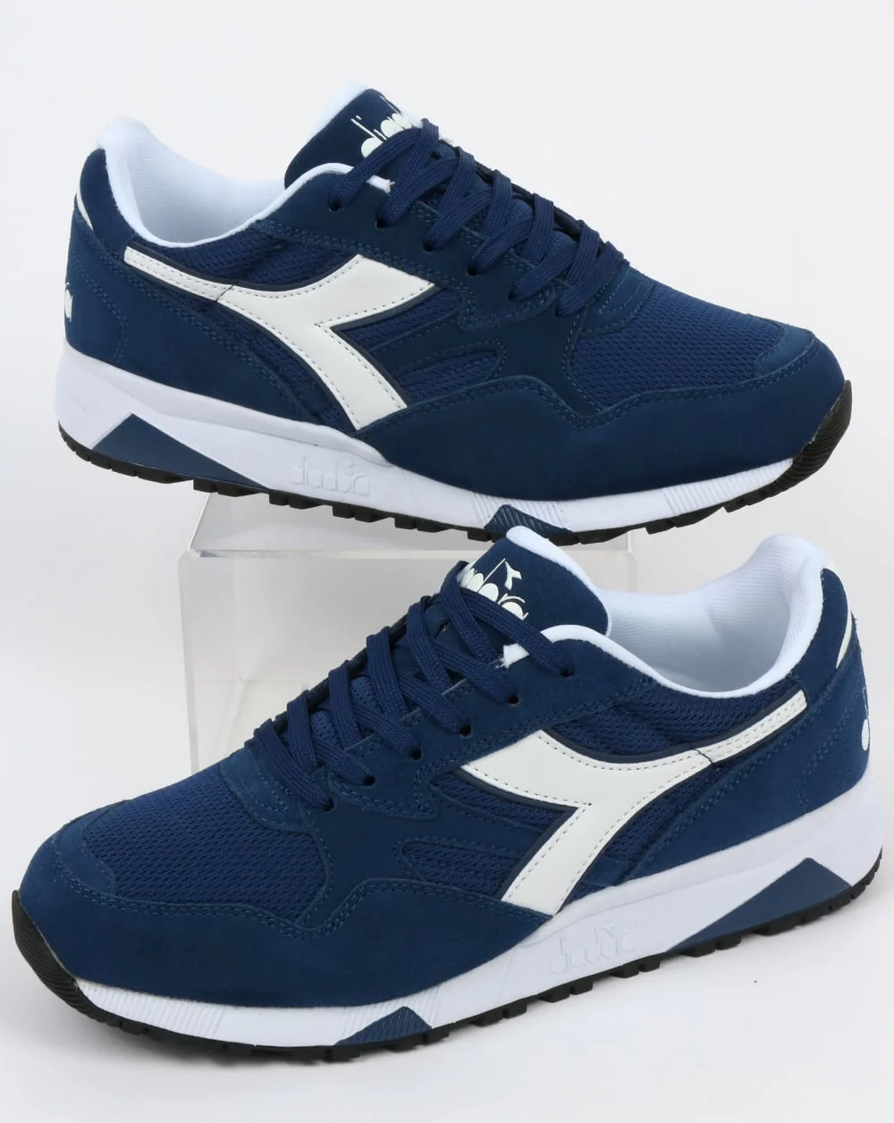 Diadora N902 S Trainers Saltire Navy