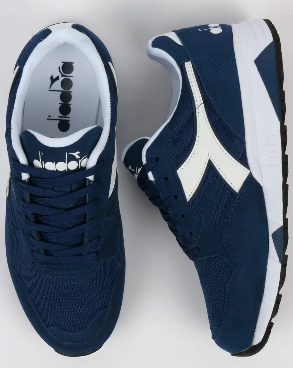 Diadora N902 S Trainers Saltire Navy - Image 2