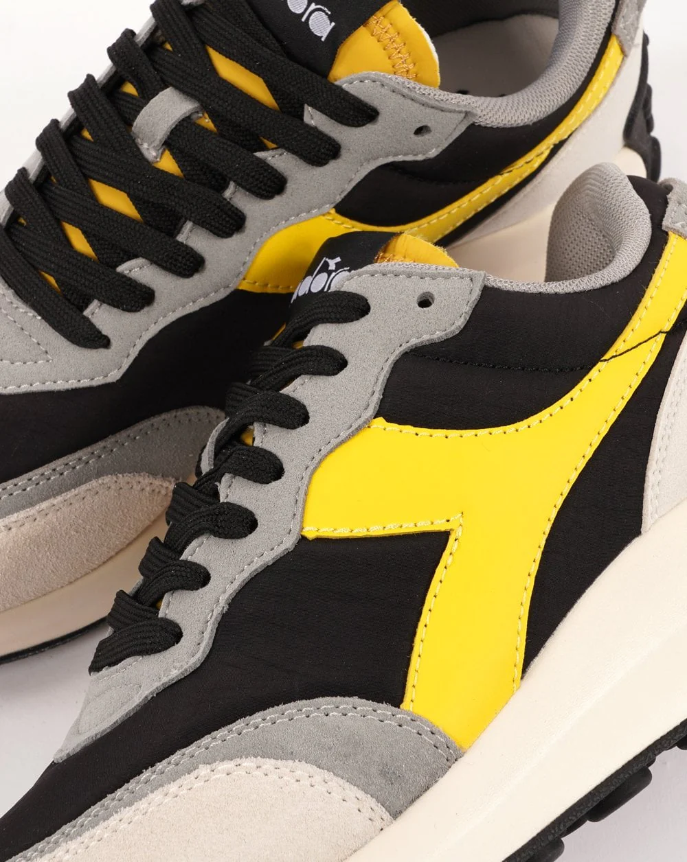 Diadora RACE NYL Trainer Black/White Pristine - Image 3