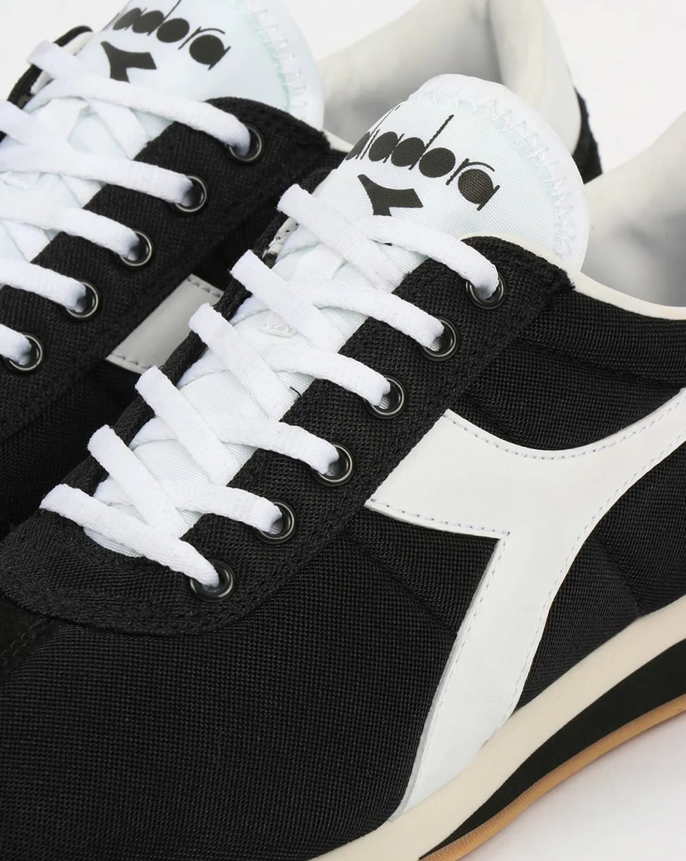 Diadora Sirio Trainers Black/White - Image 3