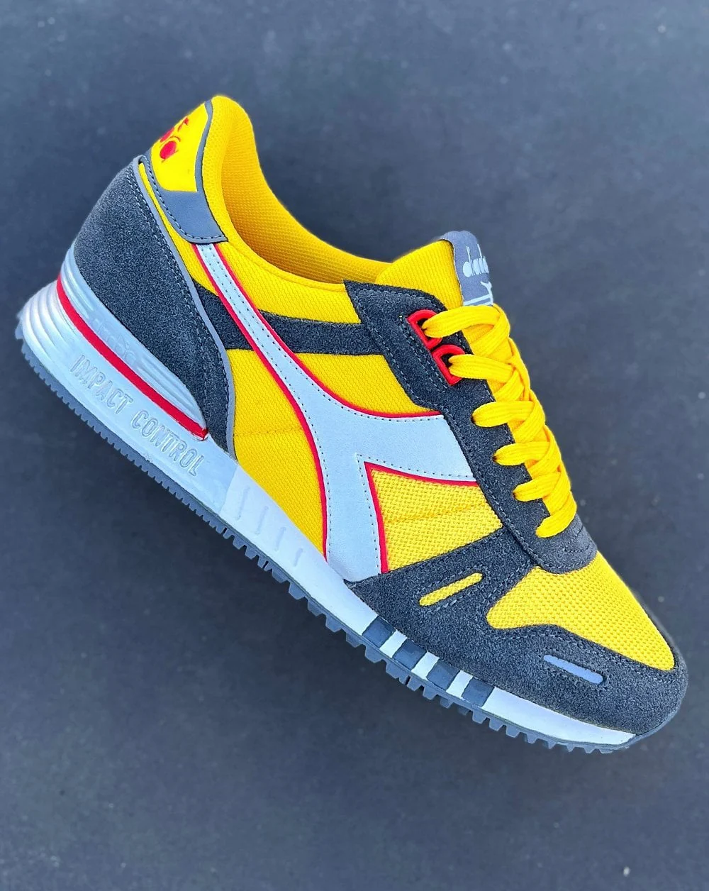 Diadora Titan Seb Trainer Yellow / Silver Grey