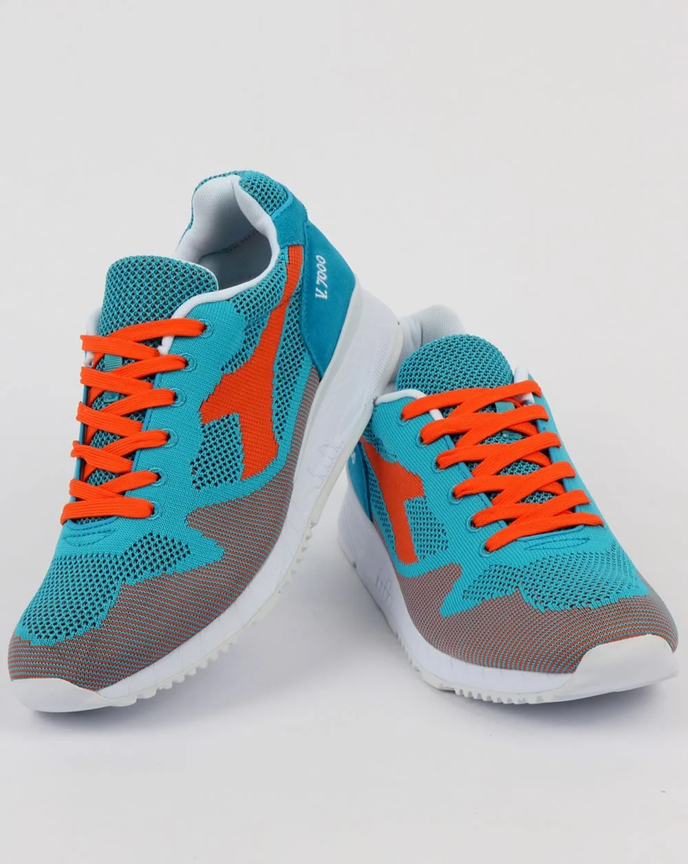 Diadora V7000 Weave Trainers Cyan Blue/Orange - Image 3