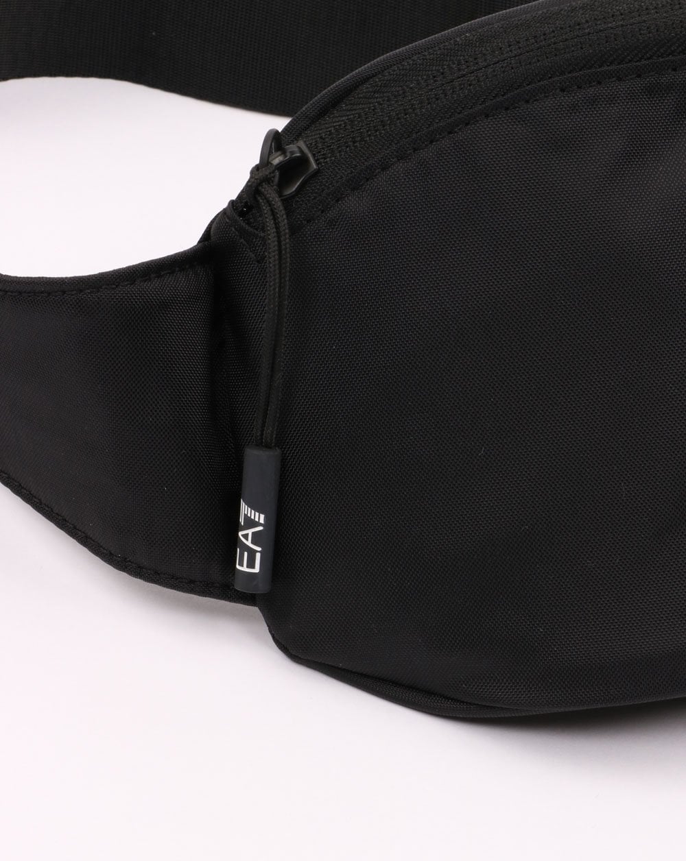 EA7 Train Visibility Sling Bag Black - Image 2