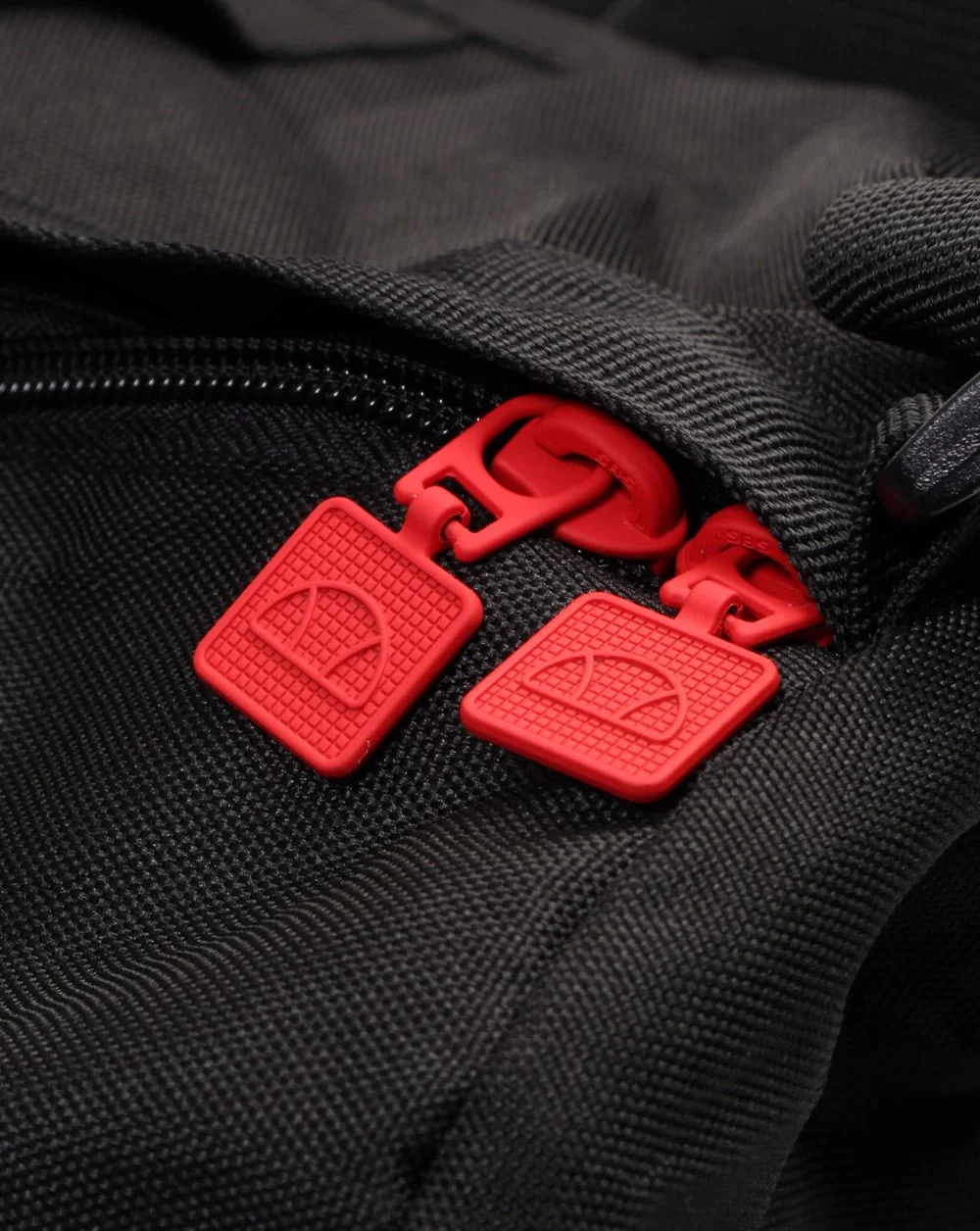 Ellesse Gallo Barrel Bag Black - Image 3
