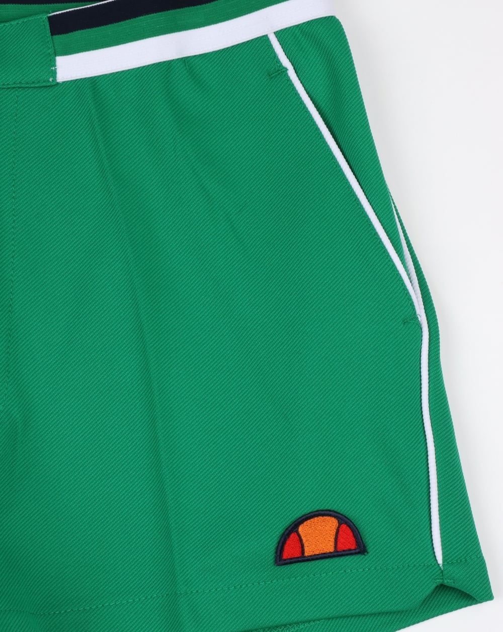 Ellesse Piped Tennis Style Shorts Green - Image 3