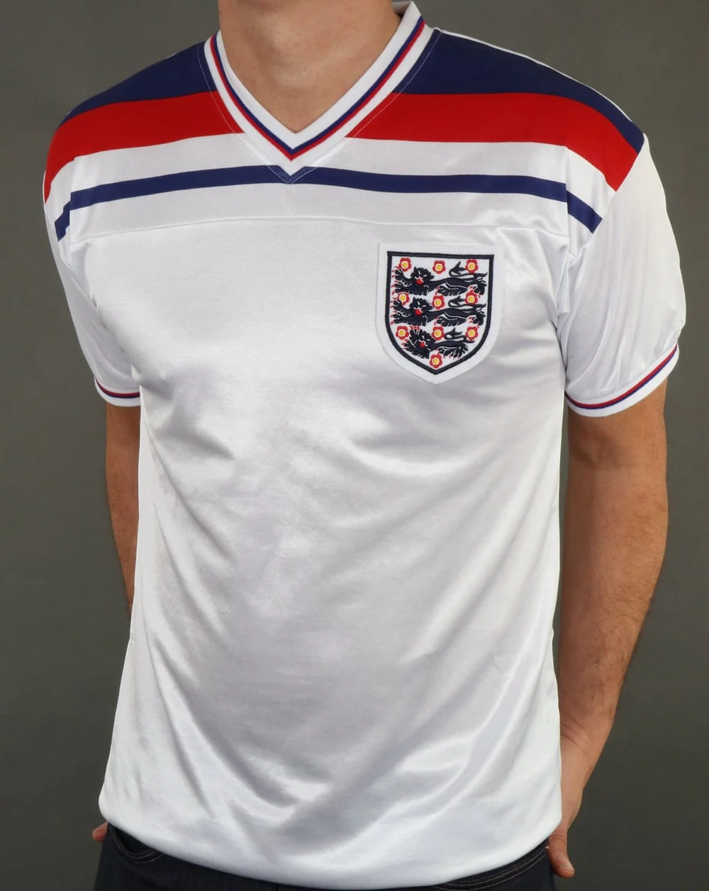 England 1982 Retro Football Shirt White - Image 3