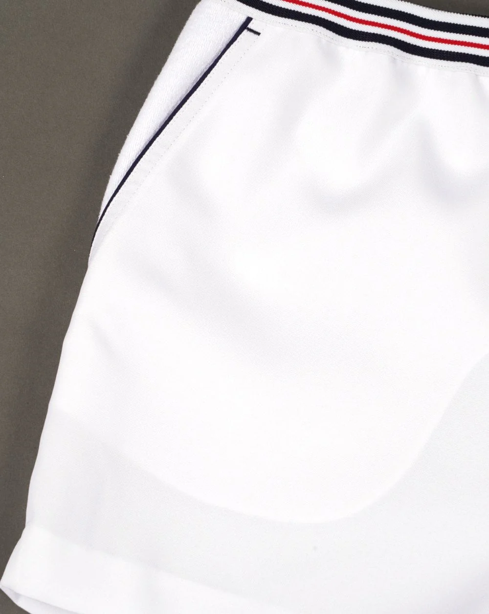 Fila Vintage High Tide Shorts White - Image 4