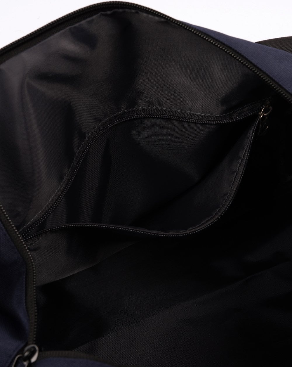 Fila Vintage Larsen Barrel Bag Navy - Image 3