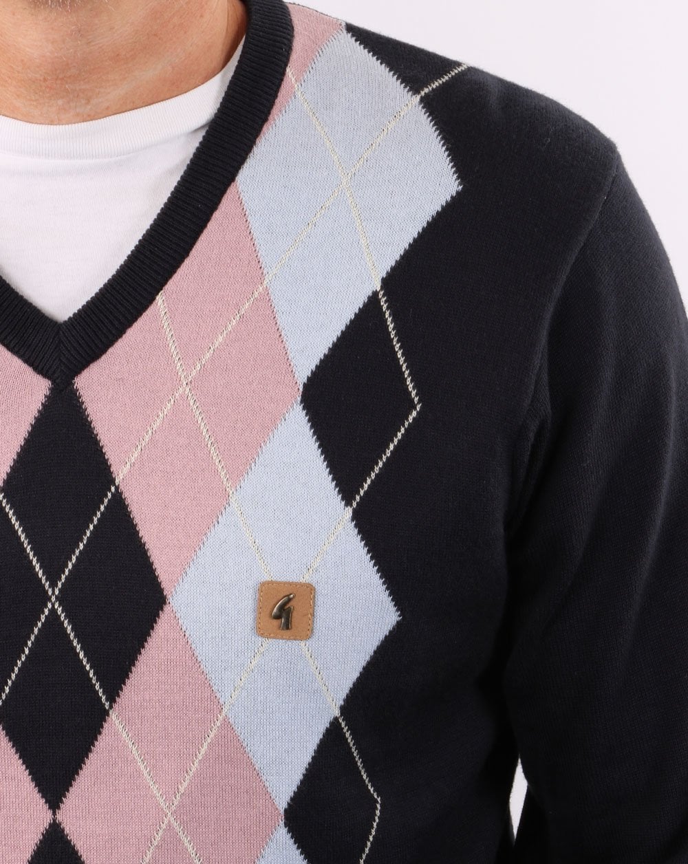 Gabicci Vintage Diamond V-Neck Knit Navy/Sky/Pink - Image 3
