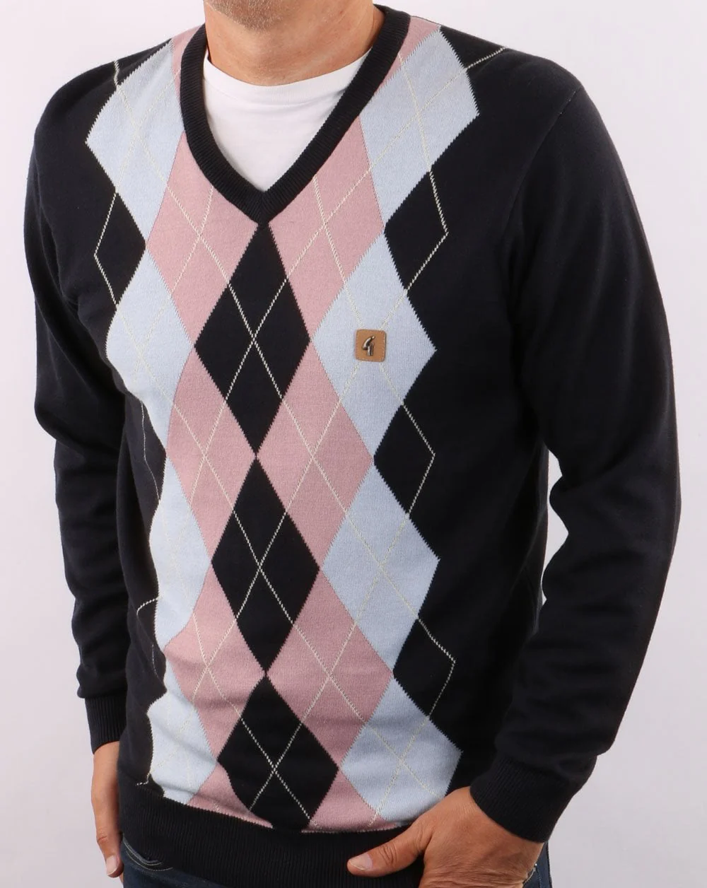 Gabicci Vintage Diamond V-Neck Knit Navy/Sky/Pink - Image 4