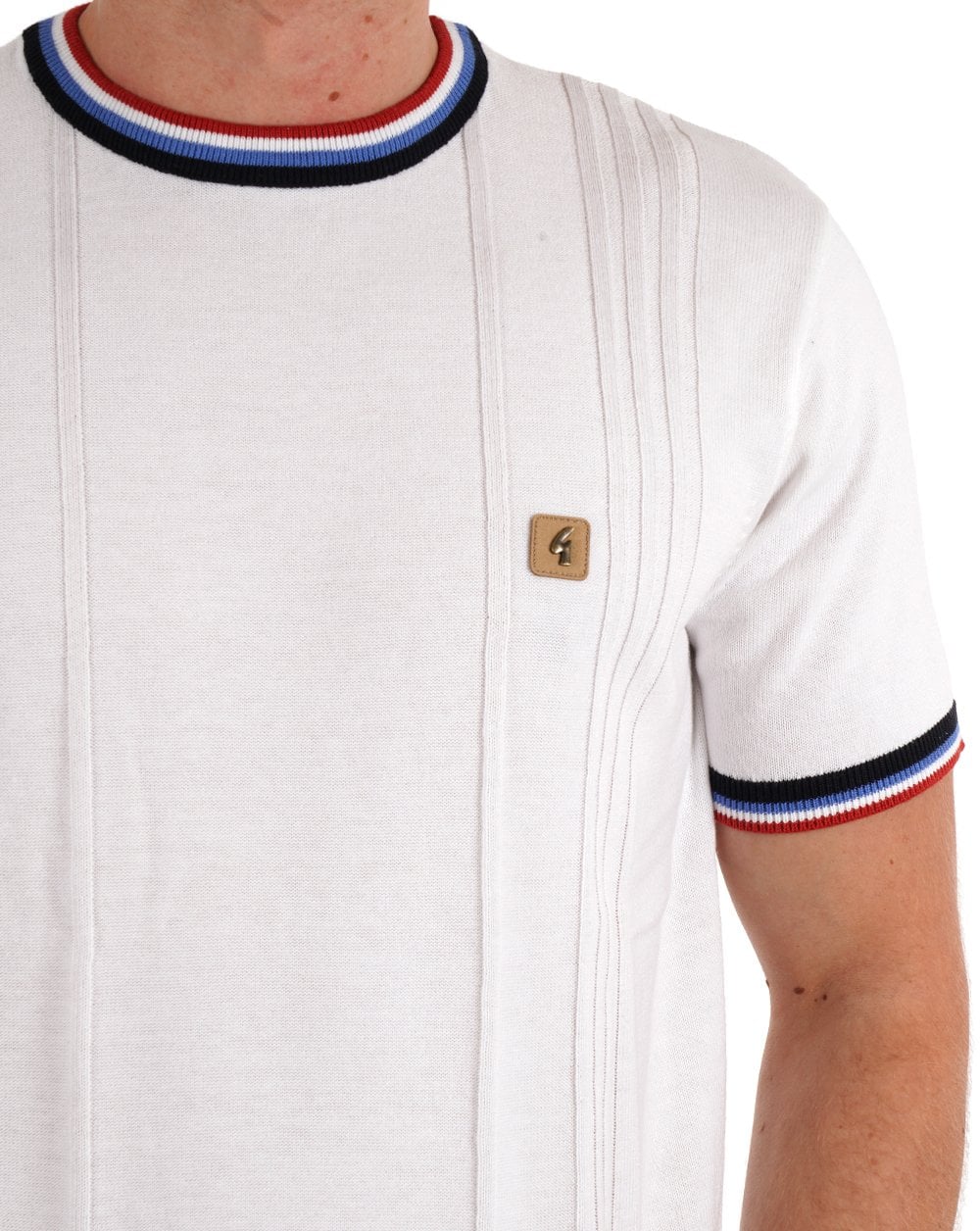 Gabicci Vintage Knitted Textured T-shirt White - Image 2