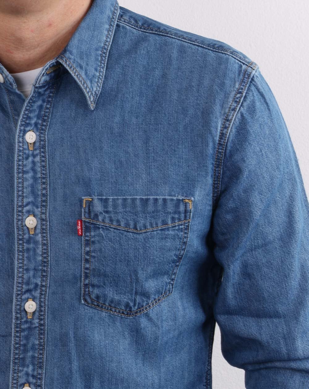 Levis Sunset Pocket Slim Shirt Mid Worn - Image 2