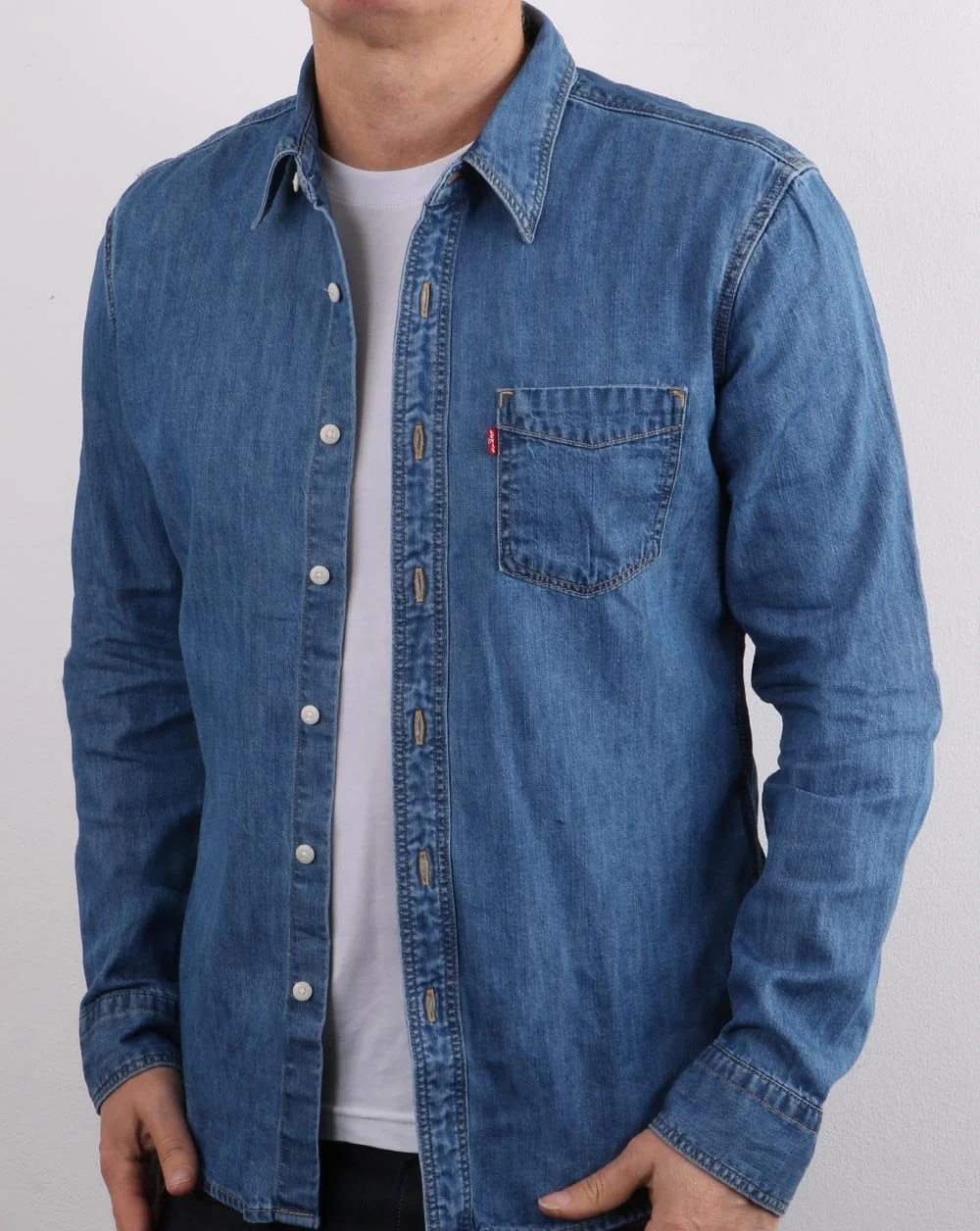 Levis Sunset Pocket Slim Shirt Mid Worn - Image 3