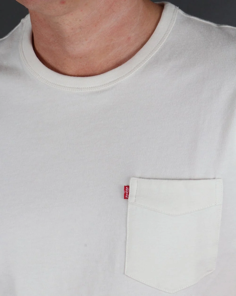 Levis Sunset Pocket T-shirt Whitesmoke - Image 2