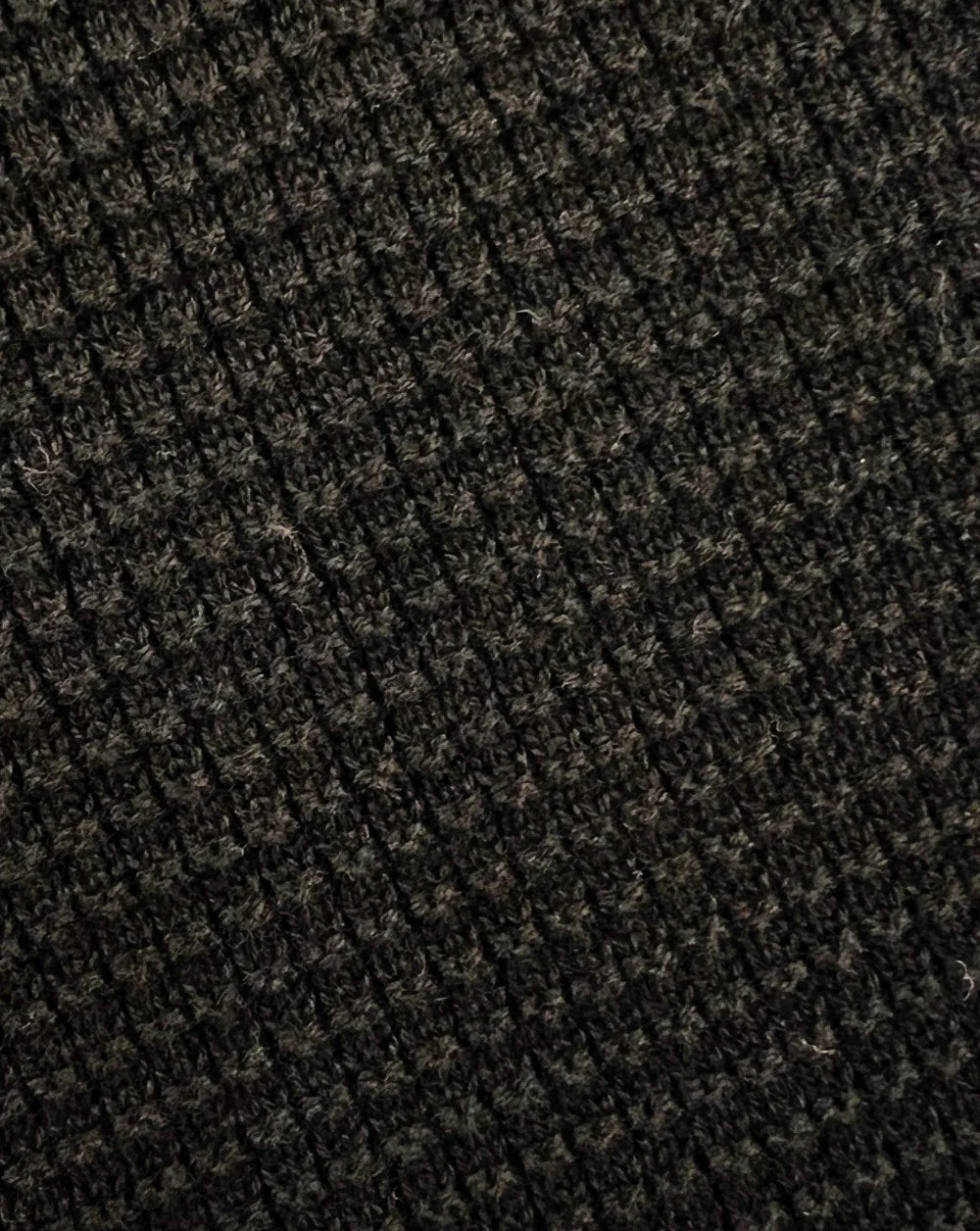 Lyle & Scott Grid Knit Crew Neck Jumper Black - Image 4