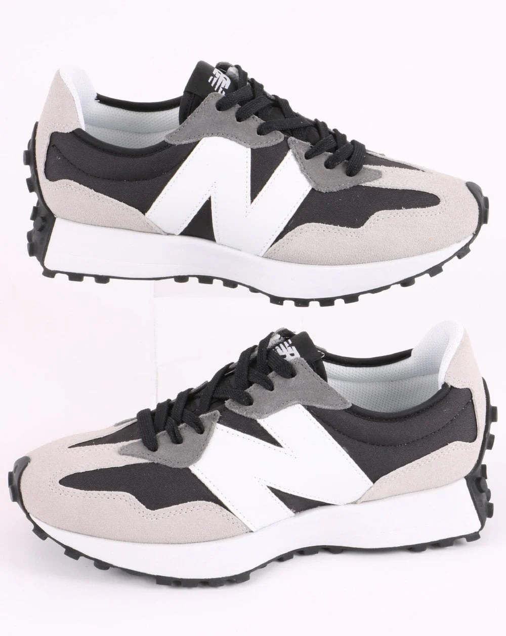 New Balance 327 Trainer Black/Grey
