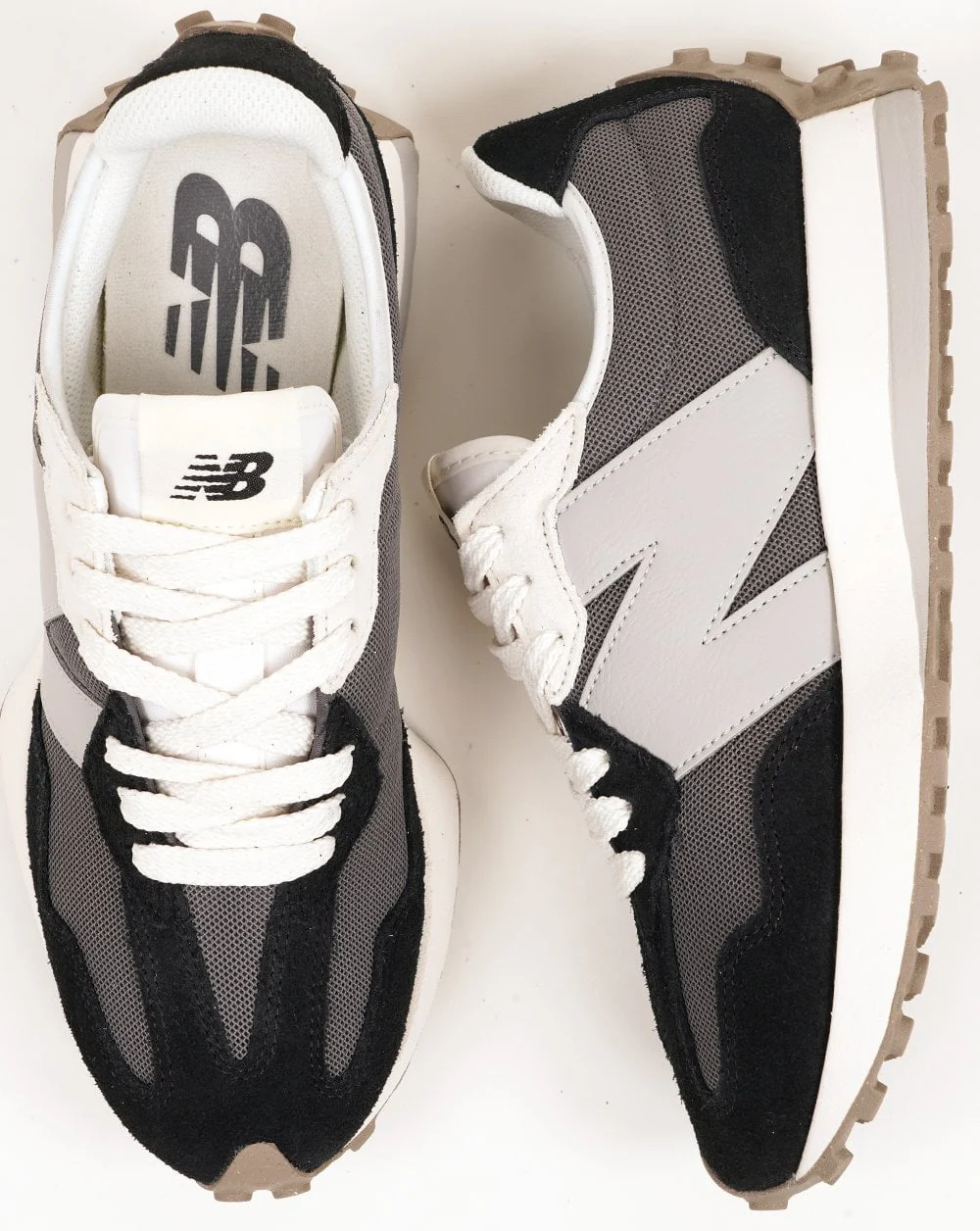 New Balance 327 Trainers Black/Grey - Image 4