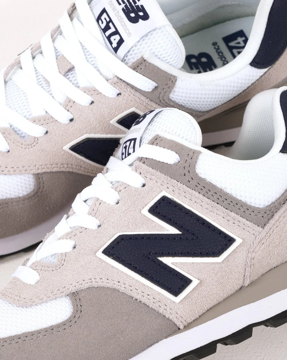 New Balance 574 Trainer Grey /White / Navy - Image 3