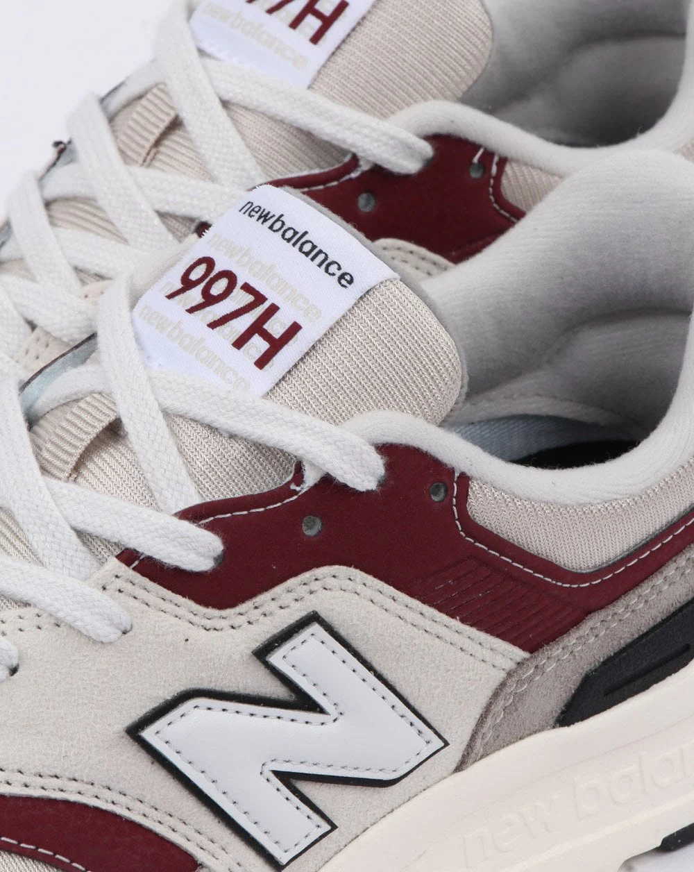 New Balance 997 Trainers Off White - Image 4
