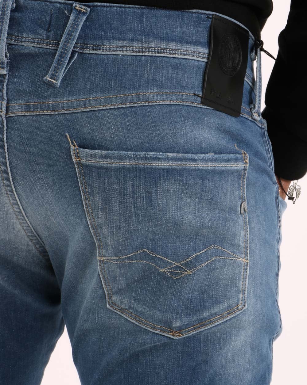 Replay Anbass Hyperflex Re-used Jeans Medium Blue - Image 4