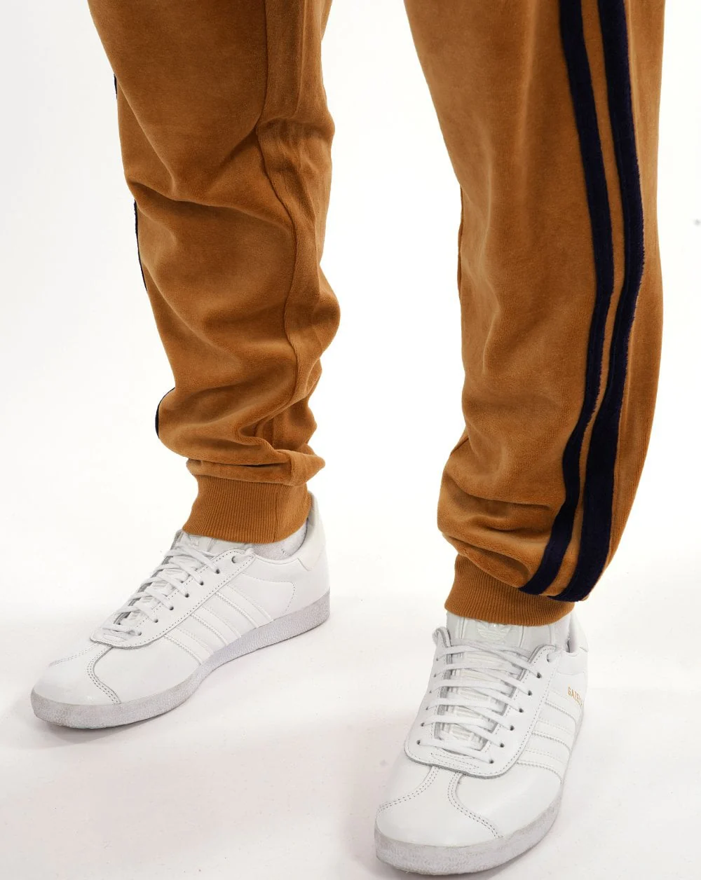 Sergio Tacchini Masters Velour Track Pants Tan / Navy Blue - Image 3