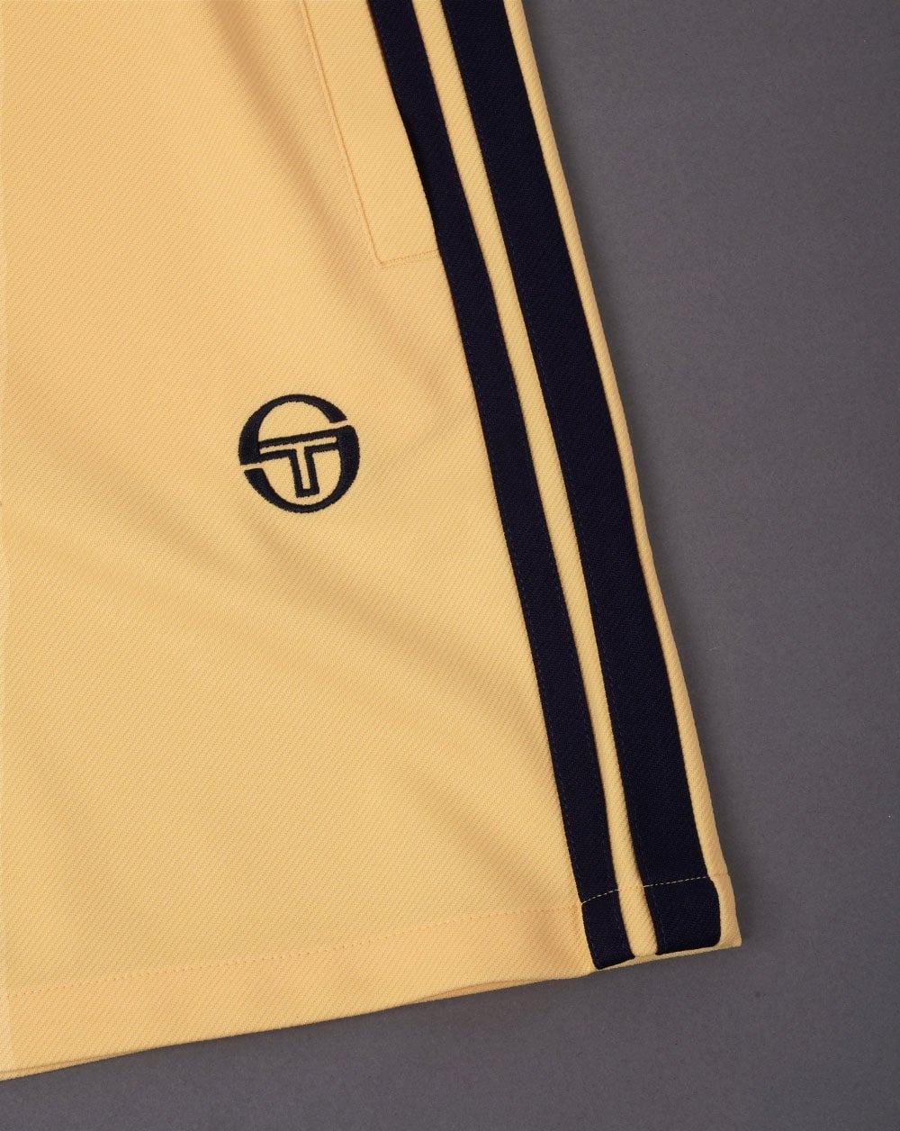 Sergio Tacchini Striped Casual Shorts Yellow/Navy - Image 2