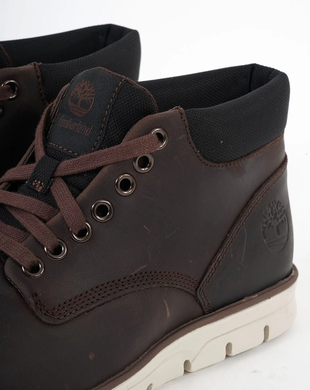 Timberland Bradstreet Chukka Leather Boot Dark Brown - Image 2