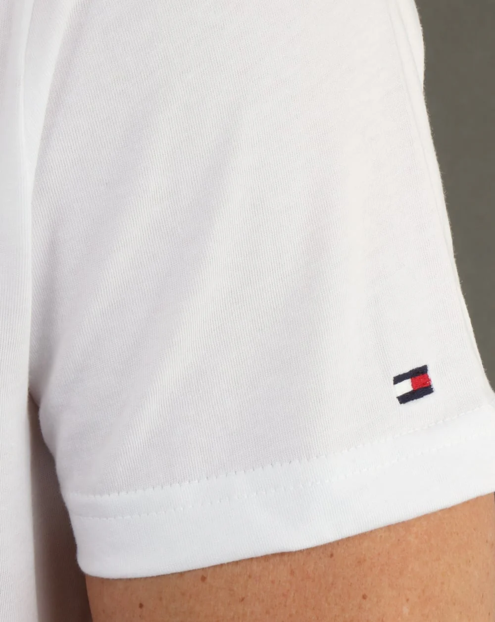 Tommy Hilfiger Text Logo T Shirt White - Image 3