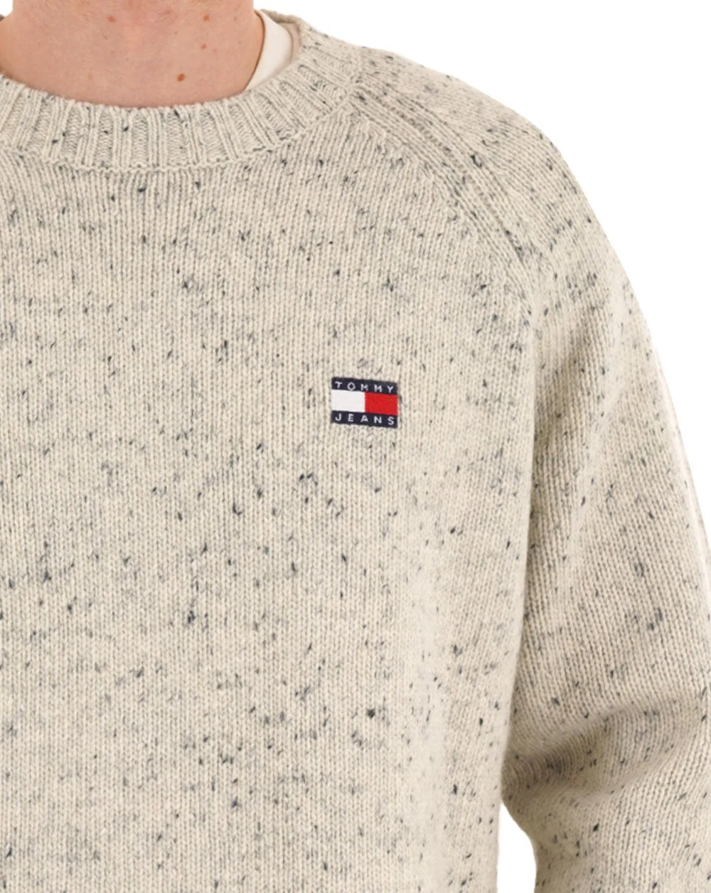 Tommy Jeans Badge Jumper Ancient White - Image 2